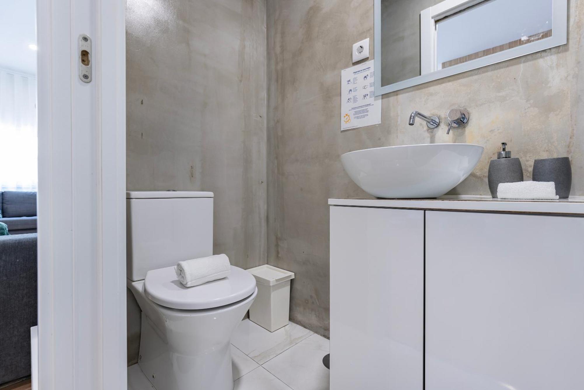 Apartamento Moderno Com Terraco Lisboa Eksteriør billede