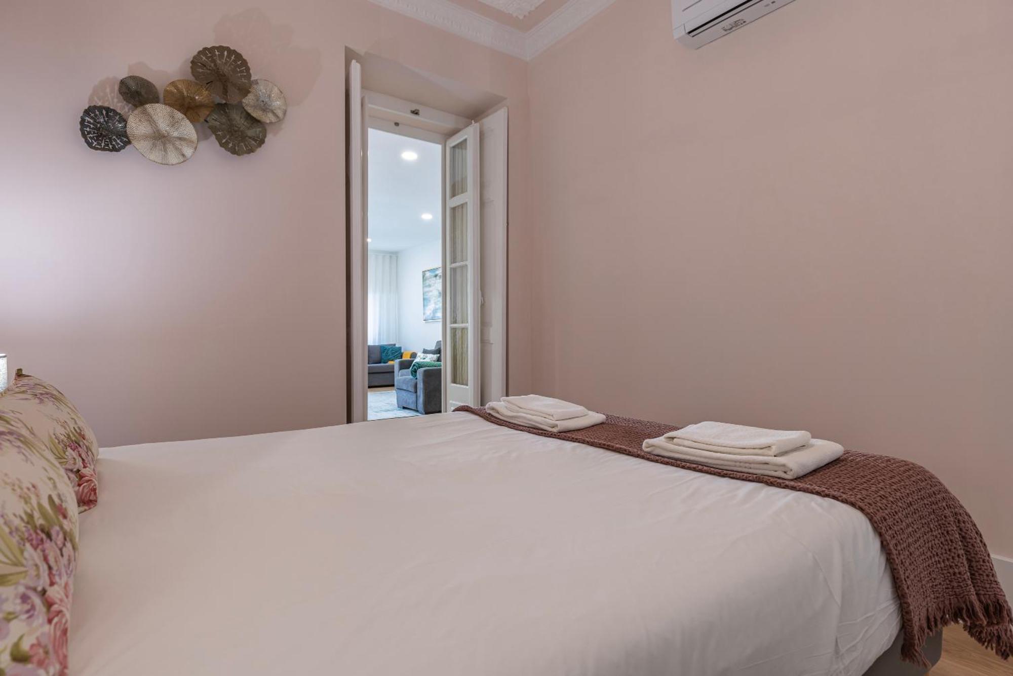 Apartamento Moderno Com Terraco Lisboa Eksteriør billede